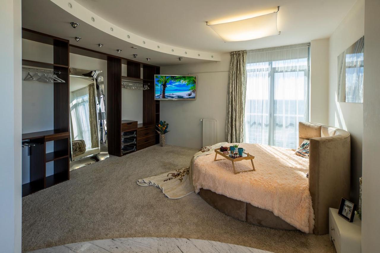 Skyhouse Riga Private Penthouse And Spa Экстерьер фото